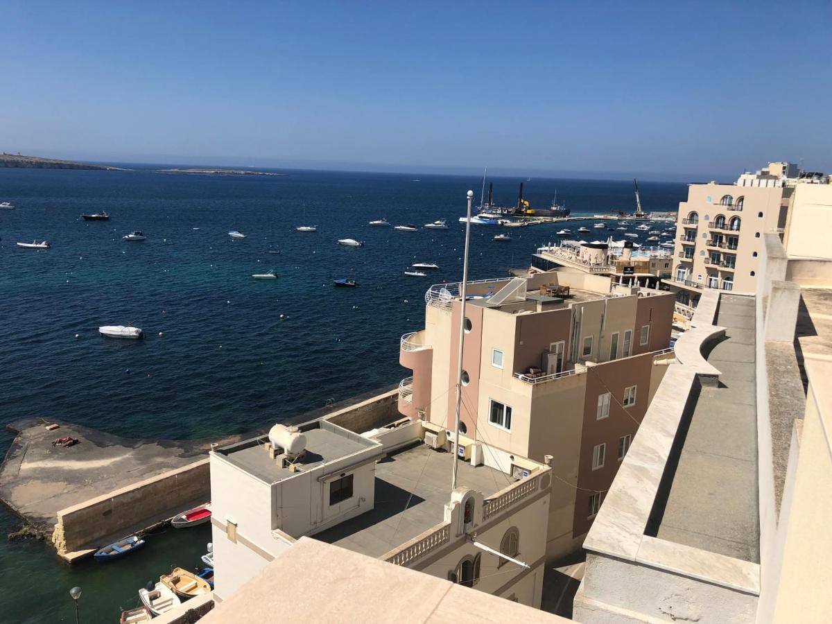 The Sea Across The Road Penthouse 5 Apartment St. Paul's Bay Exterior foto